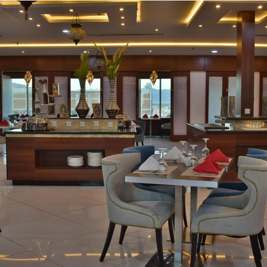 The District Hotel Najran Exterior foto