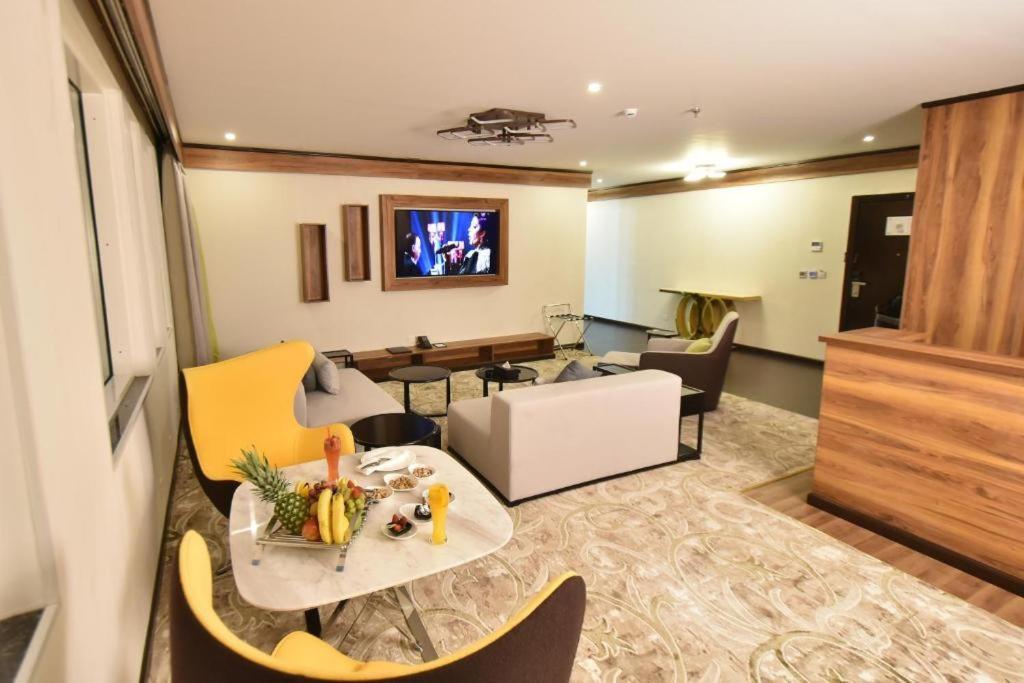 The District Hotel Najran Exterior foto
