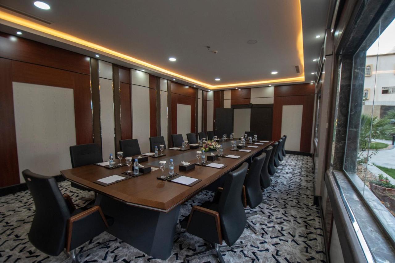 The District Hotel Najran Exterior foto